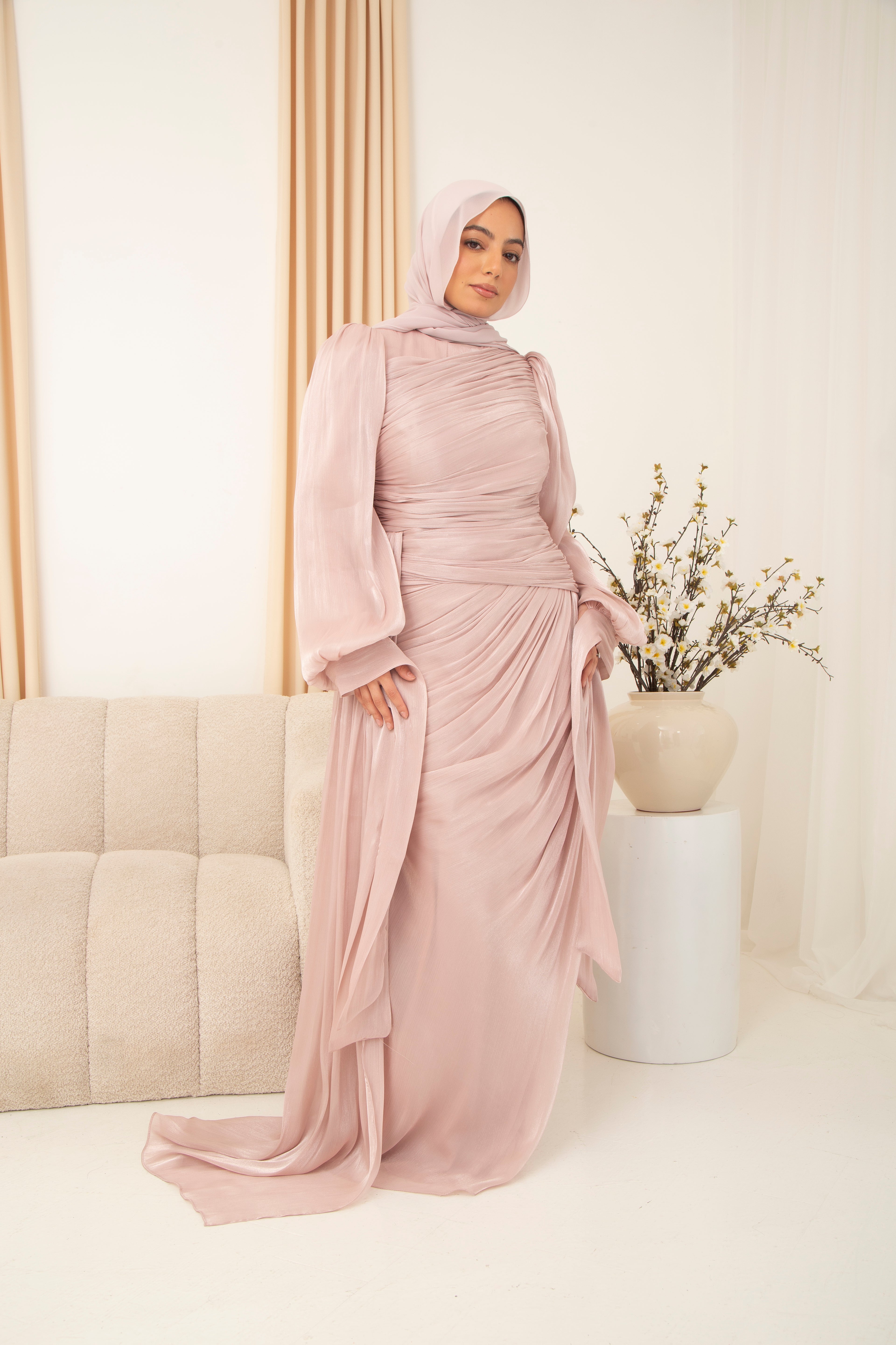 Naila Pink