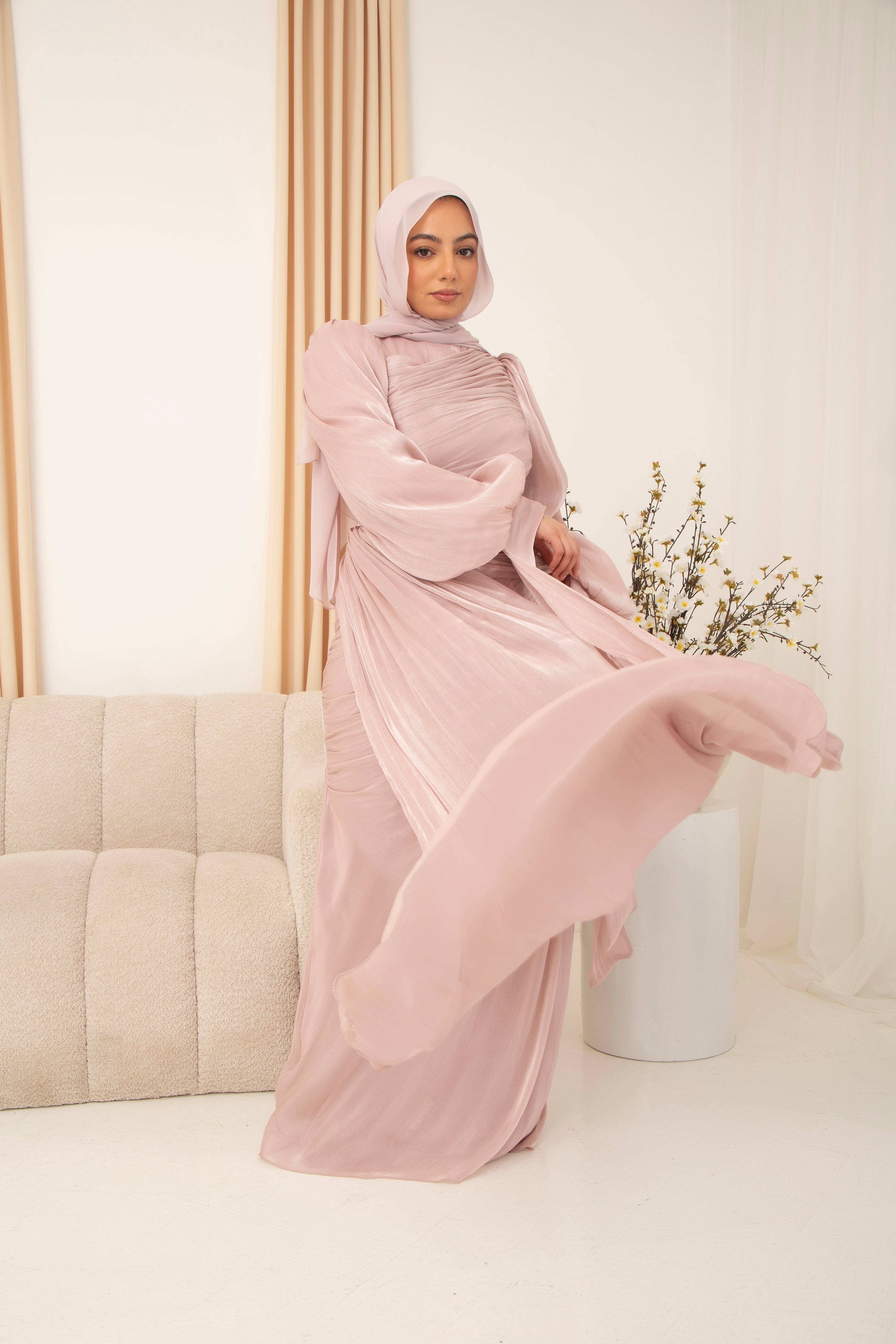 Naila Pink