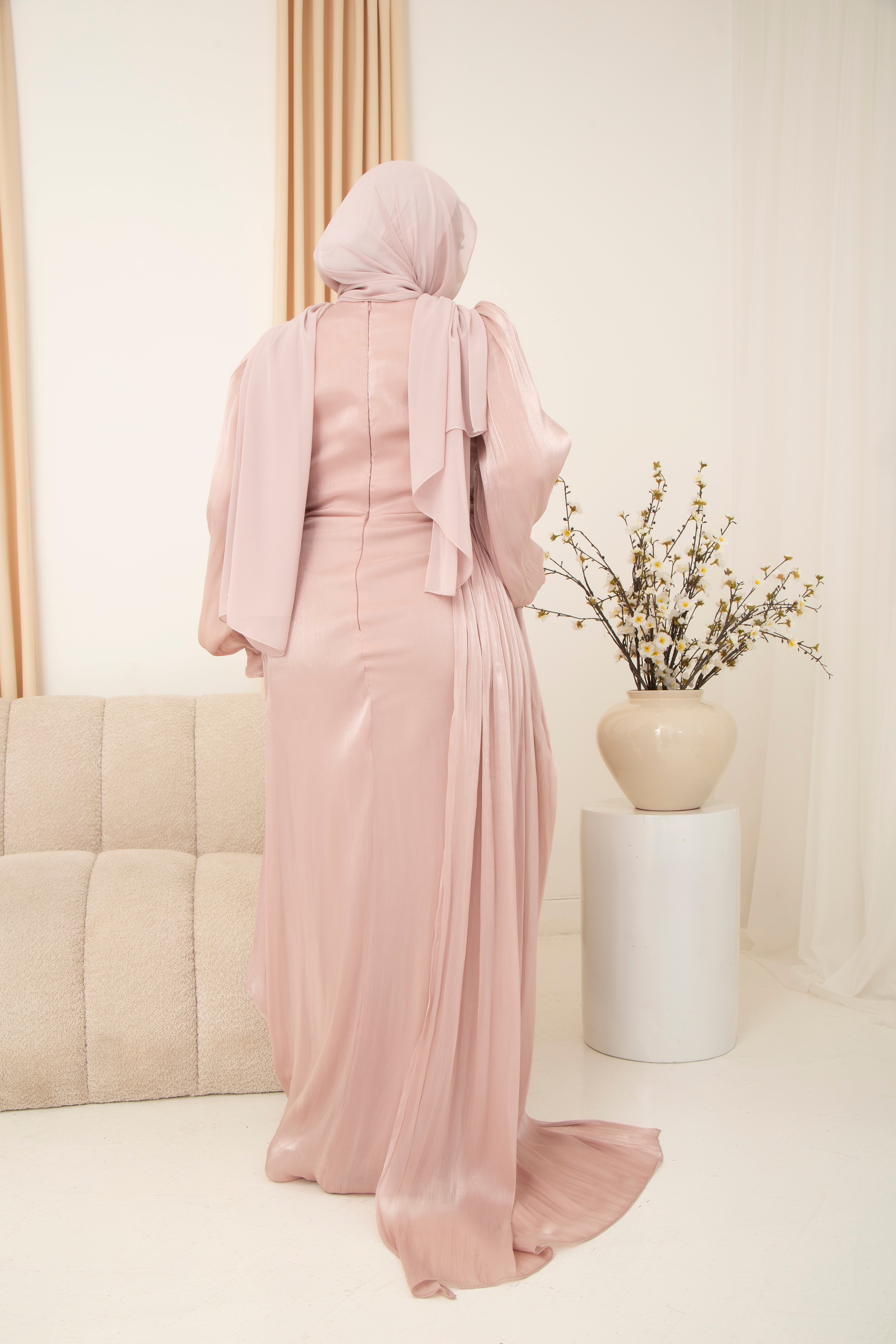Naila Pink