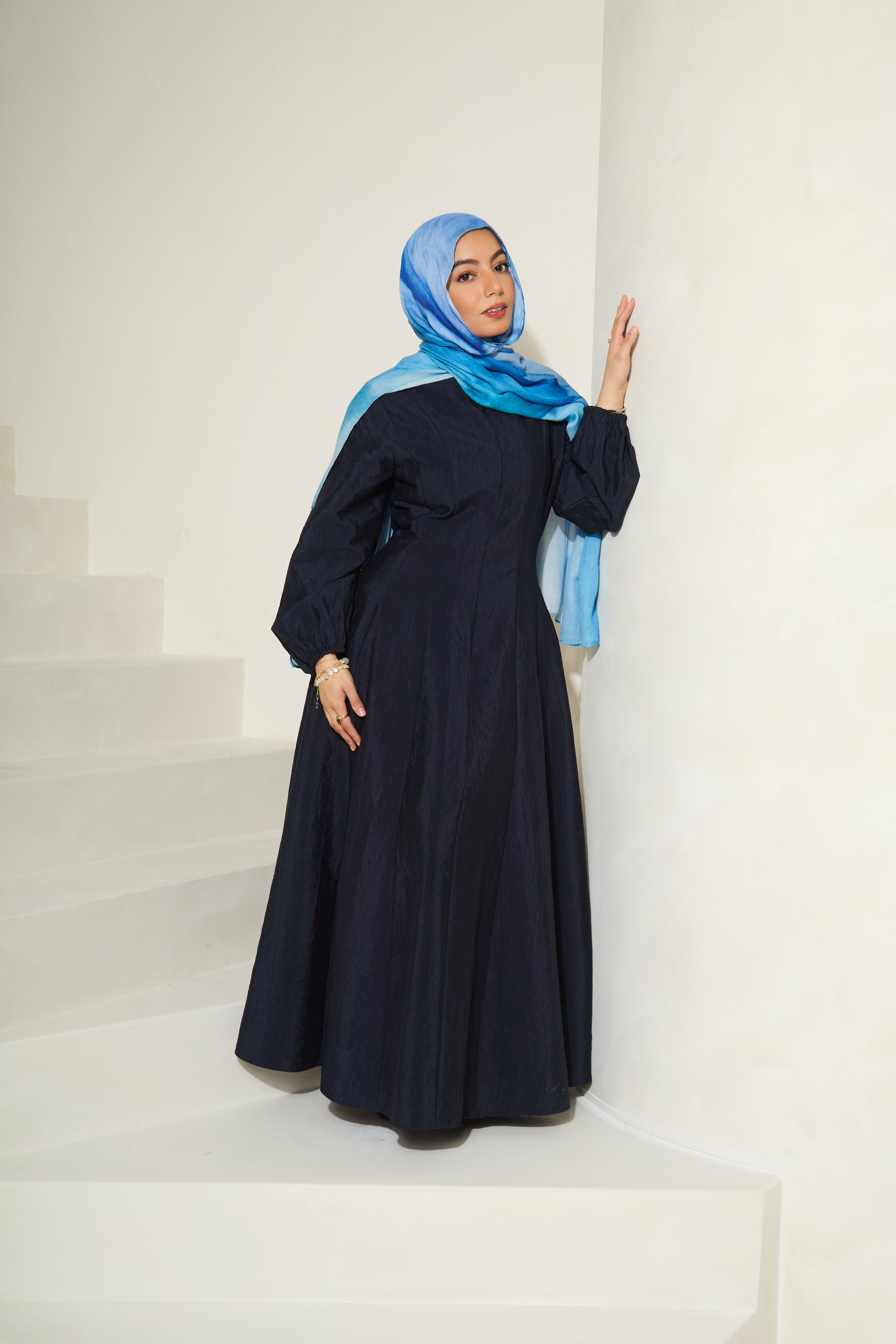 Warda Navy
