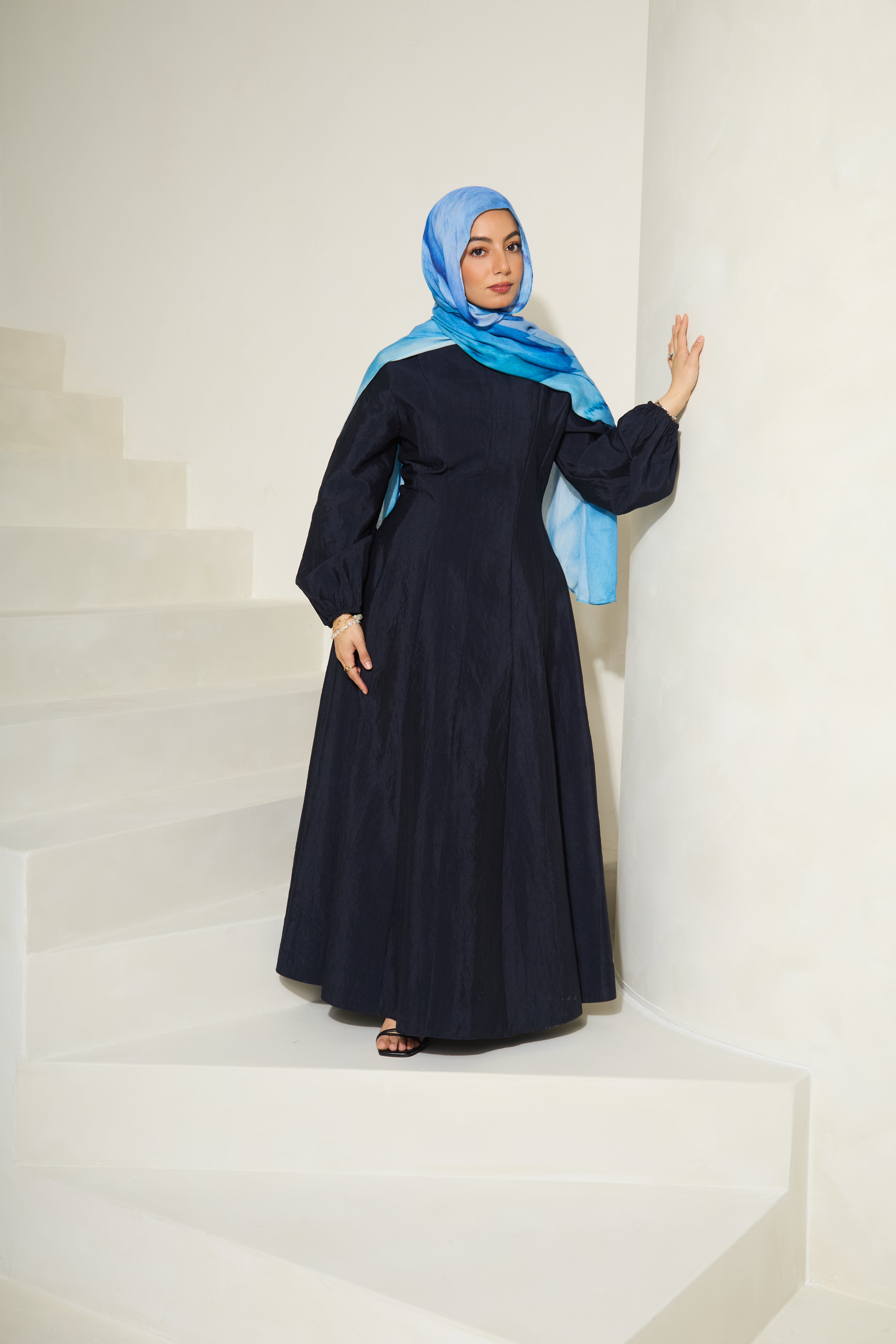 Warda Navy